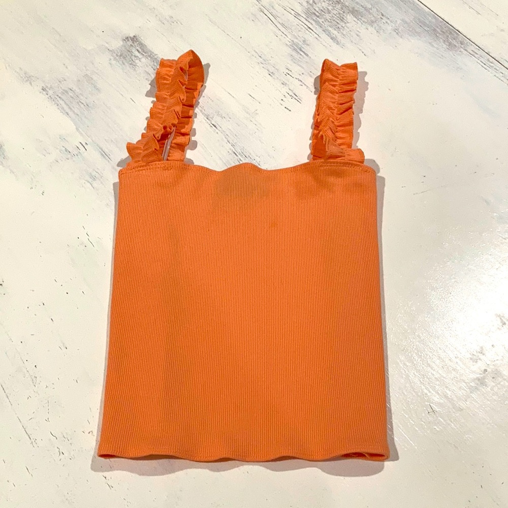 Cute peachy color tank top
